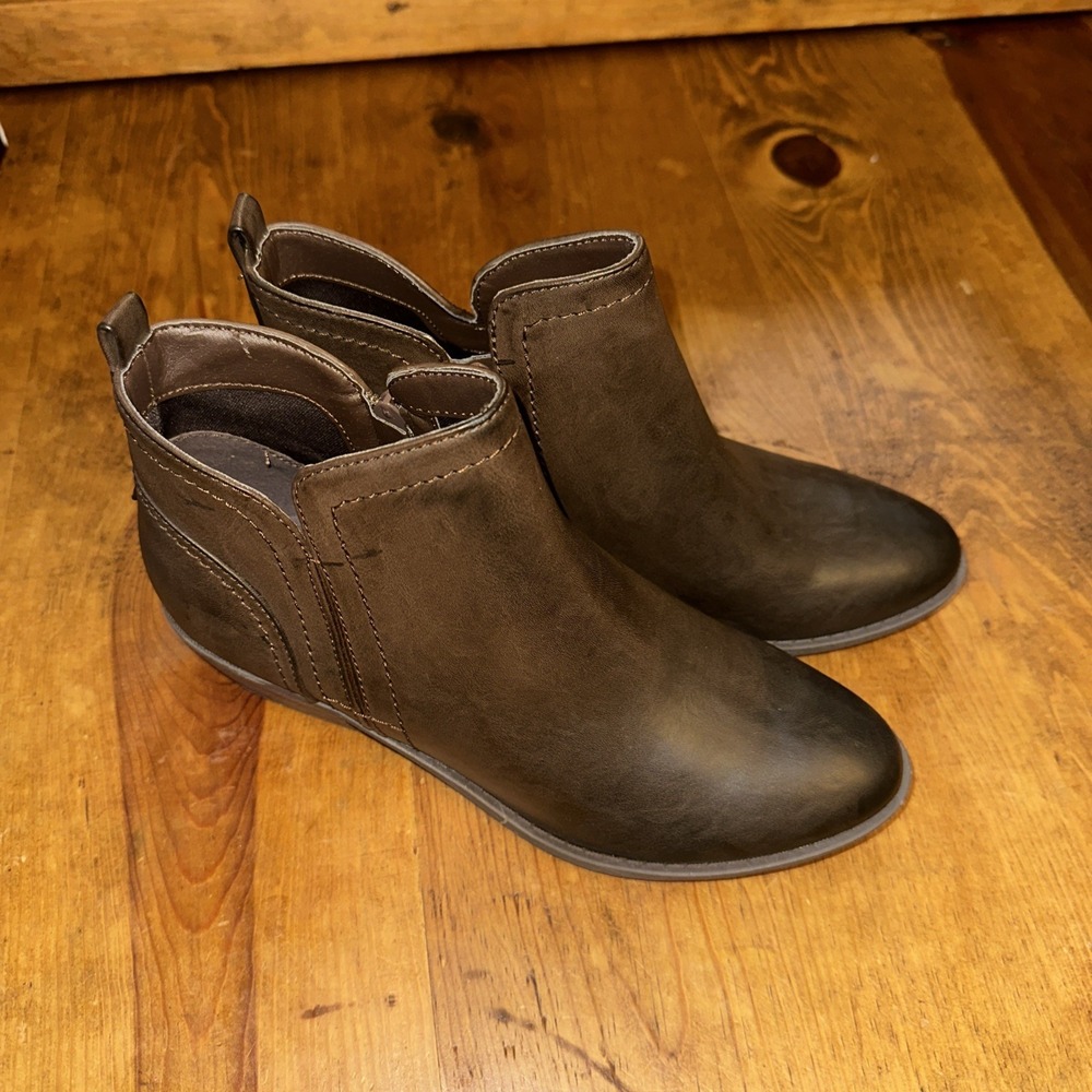 G By Guess GG Tammie Ankle Boot Women's Brown Size 8 Zipper